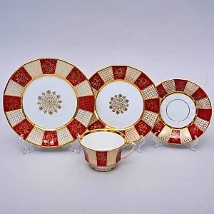 Фарфоровый Набор «Эгоист» - 4 предмета из серии «Золотая снежинка», Furstenberg Германия.