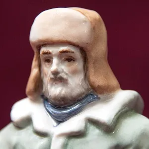 «Полярники» - Авторская Коллекционная Парная Фарфоровая Статуэтка, Дулёво Россия.