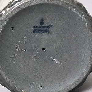 Коллекционная Фарфоровая статуэтка «Гейша с зонтом» Н - 30 см. Lladro, Испания - 1978 год.