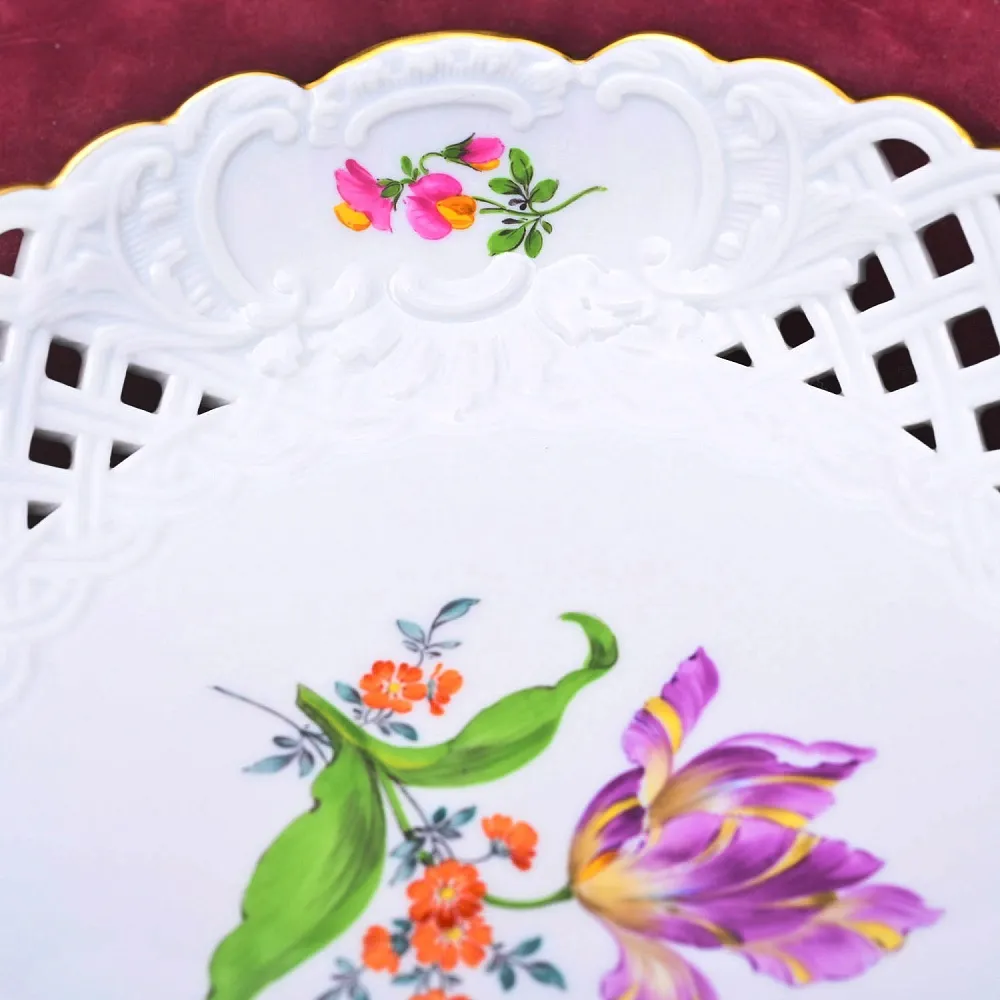 Сервировочная Тарелка - Блюдо - Сухарница «ТЮЛЬПАН», Фарфор MEISSEN Германия.