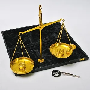 Антикварные Настольные Ювелирные весы с разновесами в футляре, Англия, начало ХХ века! 