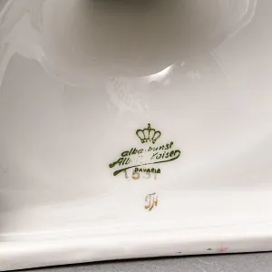 Ваза с ручками в виде позолоченных Лебедей «РОЗА», Фарфор KAISER Германия, 1958 - 1960 годы.