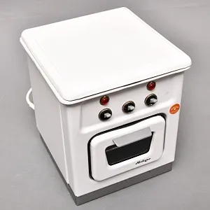 Винтажная Электрическая Игрушка - Кукольный детский набор - Плита с Посудой, Германия -80 гг.. 