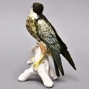 Птица - Фарфоровая статуэтка «Сокол», Карл Энс / Karl Ens,  Германия, 50-е годы ХХ века.