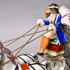 Редкость! Большая Фарфоровая статуэтка «КАРЕТА», SITZENDORF Германия, середина ХХ века.