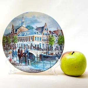 Коллекционная Тарелка «Хаарлем, город на Спарне» Фарфор, Royal MOSA, Голландия -1990 год.