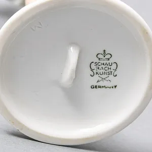 Коллекционная Фарфоровая статуэтка «Девушка фигуристка», Schau Bach Kunst Германия, 1953 - 1962 годы.