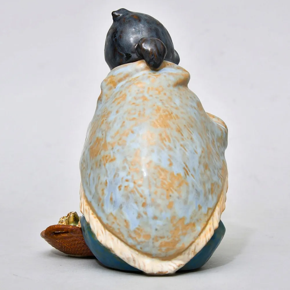 Фарфоровая статуэтка «Мексиканская Девочка с корзиной роз», Lladro серия Грес, Испания.