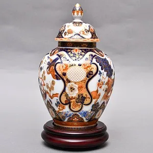 Коллекционный Вазон - Ваза с крышкой на подставке из серии «Yokohama» H - 29 см., Фарфор KAISER, Германия.