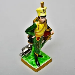 Коллекционная Фарфоровая Статуэтка «Солдат - Гусар», Германия - вторая половина ХХ века.