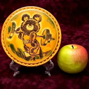 Набор из Трёх Декоративных Плакеток «ОЛИМПИЙСКИЙ МИШКА»  ЗиК Конаково СССР -1980 год.