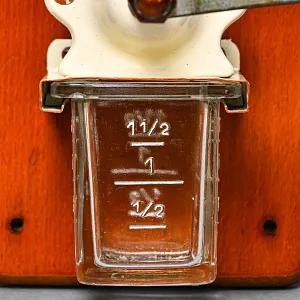 Редкая! Фарфоровая Настенная Ручная Механическая Кофемолка PeDe, Голландия.