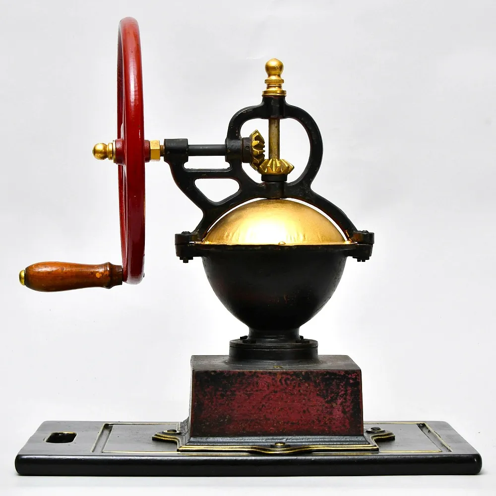 Большая Антикварная Чугунная Ручная Механическая Кофемолка ELMA, Франция начало ХХ века.