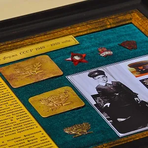 Коллекционное Панно - Картина «Элементы формы школьника СССР», Россия вторая половина ХХ в.