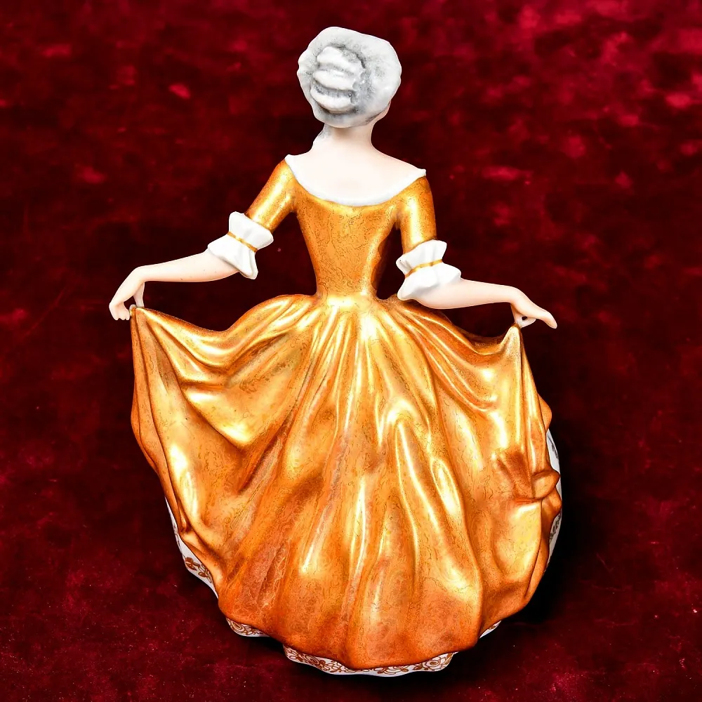 Редкость! Коллекционная Фарфоровая статуэтка «Девушка в золотом платье», ROSENTHAL, Германия - 1974 год.