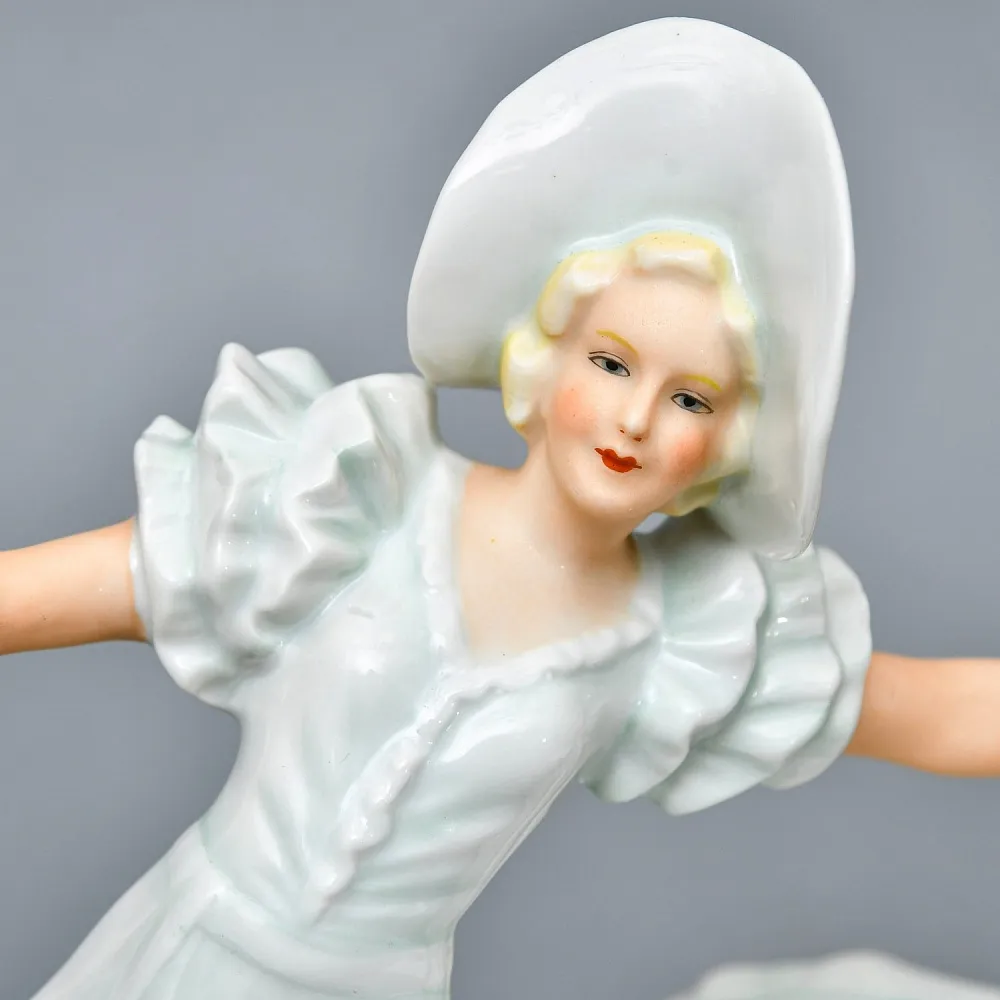  Коллекционная Фарфоровая статуэтка «Танцовщица в пышном платье», Schau Bach Kunst Германия.