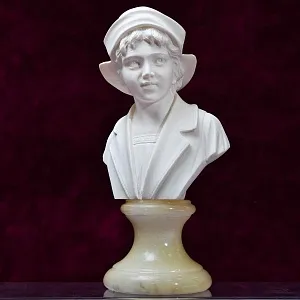 Авторская Коллекционная статуэтка - бюст «Мальчик», Италия - вторая половина ХХ века.