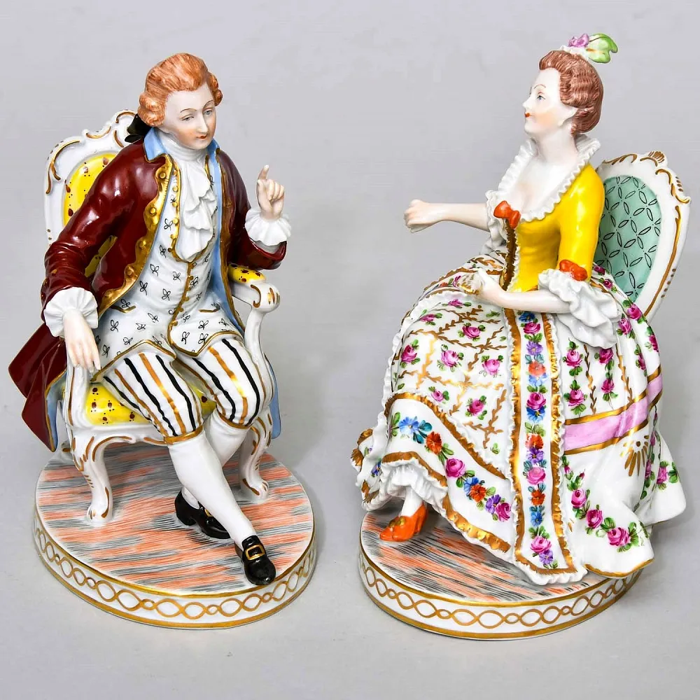 Коллекционные Парные статуэтки «Дама и Кавалер. Светская беседа», Фарфор SP Dresden, Германия.