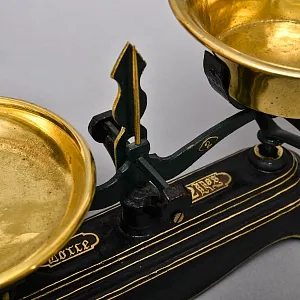 Антикварные Чугунные Кухонные - Аптекарские весы FОRCE BALANCE на 2кг. Франция начало ХХ века!