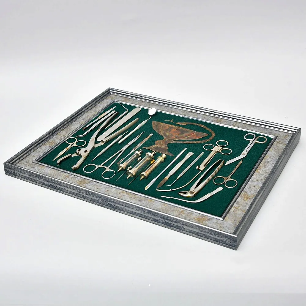 Коллекционное Настенное Панно - Картина «Медицина», СССР -40гг. ХХ века.