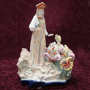 Большая Коллекционная Фарфоровая статуэтка «Хозяйка Медной горы»,СССР Дулево - 1957 год.