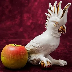 Авторская Коллекционная Фарфоровая Статуэтка «Птица -Попугай - Белый Какаду» Россия.