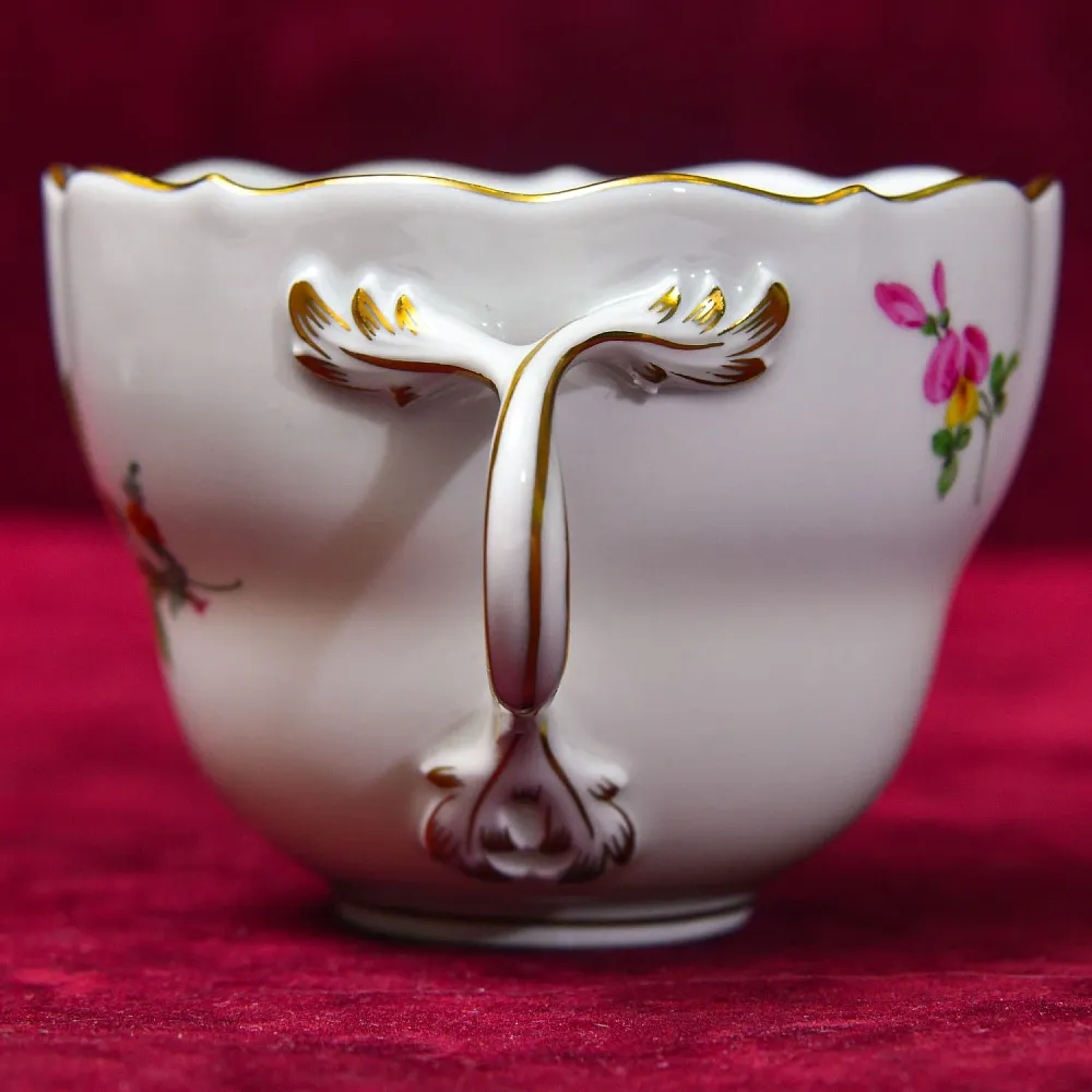 Чайная Винтажная пара + Тарелка (Тройка) серии BLUME Фарфор MEISSEN / МЕЙСЕН Германия.