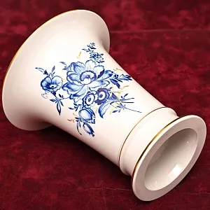 Коллекционная Ваза «Голубые Цветы», Фарфор MEISSEN Германия - 1980 год.