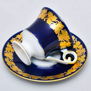 Коллекционная Фарфоровая Кофейная Пара «Золотые листья», KAISER Германия.