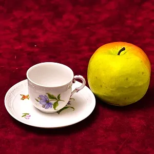 Коллекционная Кофейная пара «Синий цветок», фарфор Nymphenburg, Германия.