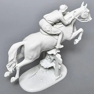 Коллекционная Фарфоровая статуэтка «Наездница. Женский Конкур», ROSENTHAL Германия, 1938 - 1948 годы.