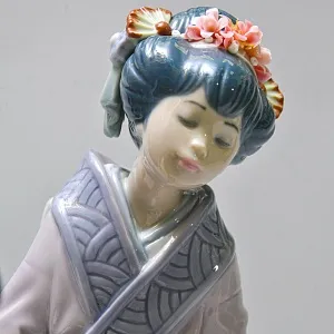Большая Коллекционная Фарфоровая статуэтка «ВЕСНА В ЯПОНИИ», Lladro Испания -1984 год.