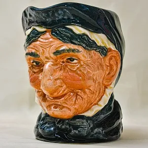 Авторский Фарфоровый Кувшин «Бабушка», Royal Doulton Англия, 1941 - 1955 годы.