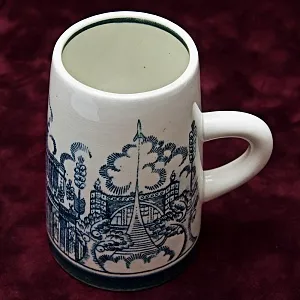 Большая Фаянсовая Агитационная Кружка «30 лет ВДНХ» ЗиК Конаково -1969 год.