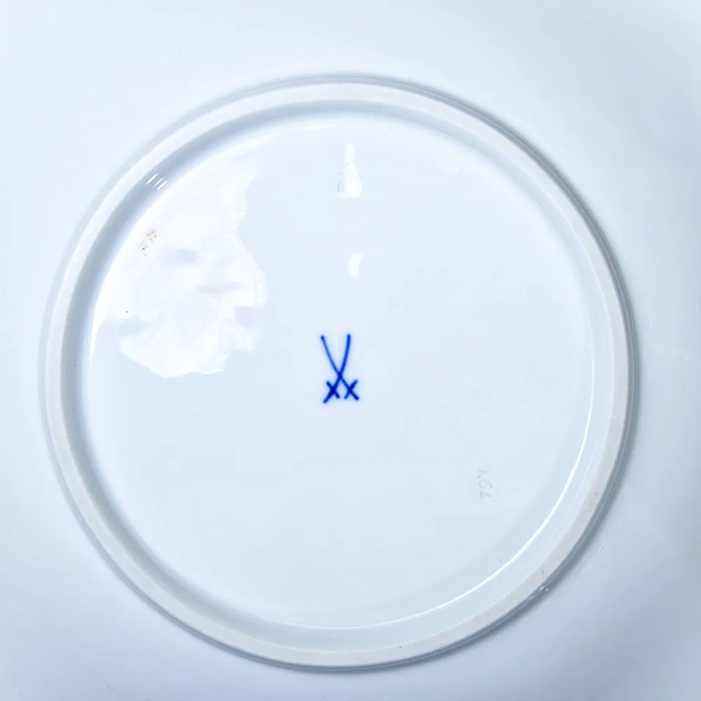 Сервировочное Фарфоровое Блюдо - Тарелка «ЗОЛОТЫЕ ЛИСТЬЯ», MEISSEN Германия -1968 год.