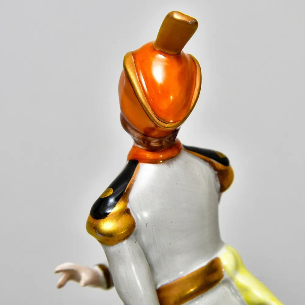 Коллекционная Фарфоровая Статуэтка «Солдат - Офицер кавалерии», Германия - вторая половина ХХ века.