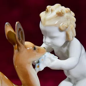 Фарфоровая статуэтка «Путти и олененок», Hutschenreuther, Германия - 1955 год..