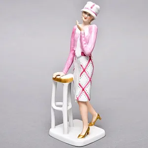 Коллекционная Фарфоровая статуэтка «Девушка в розовом платье», WALLENDORF Германия.