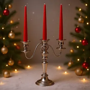 Канделябр - Подсвечник на Три Свечи, Н -29 см. Silverplate, Elkington's & Co. Англия, начало ХХ века.