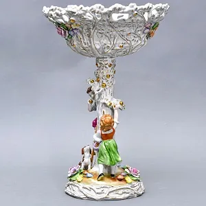 Большая Фарфоровая Ваза «ДЕТИ И УРОЖАЙ», Von Schierholz Германия - 1967 год.