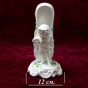 Антикварная Вазочка - Статуэтка «Путти с туфелькой», Фарфор SITZENDORF Германия 1880-1900 годы.