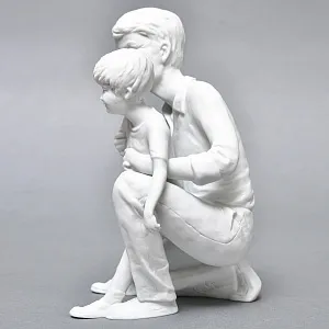 Редкая!!! Коллекционная Фарфоровая Статуэтка «Отец и Сын», Kaiser, Германия -1979 год.