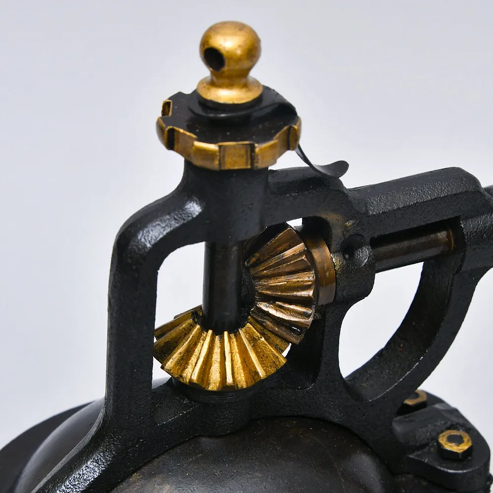 Антикварная Коллекционная Чугунная Ручная Механическая Кофемолка Франция, начало ХХ века.