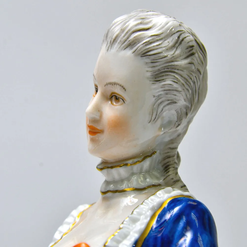 Редкость!!! Коллекционная Фарфоровая Статуэтка «Девушка в голубом платье», Unterweissbach Германия - 1958 год.