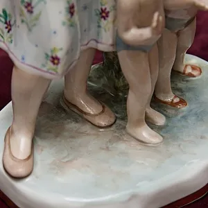 Авторская Фарфоровая Статуэтка «В жаркий полдень», ДФЗ - Дулево, СССР -1962 год. 