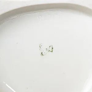 Коллекционная Фарфоровая статуэтка «Путти с мячом», Германия - середина ХХ века. 