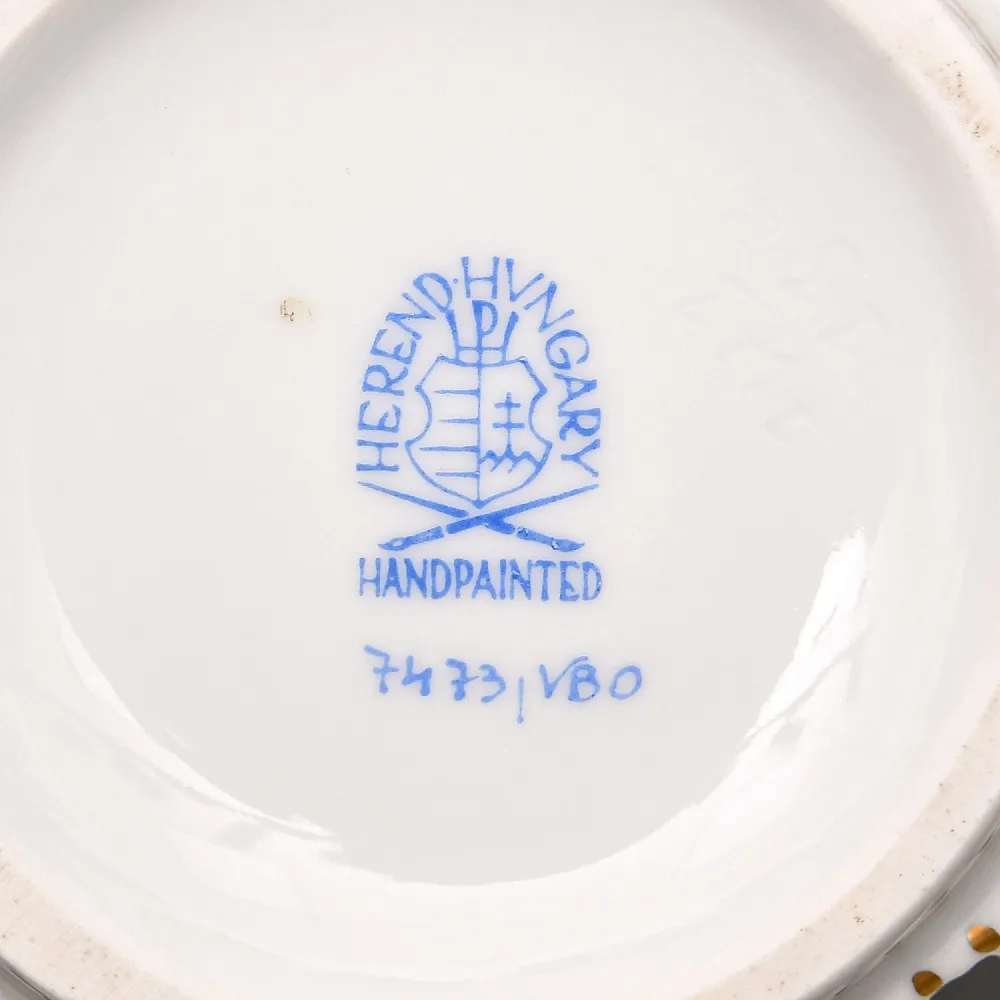 Фарфоровая Сухарница - Конфетница «Королева Виктория», HEREND Венгрия, вторая половина ХХ века.