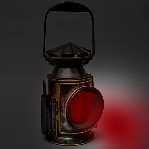 Редкость! Старинный Сигнальный Керосиновый Фонарь, C.EASTCATE & SON Ltd Англия -1944 год.