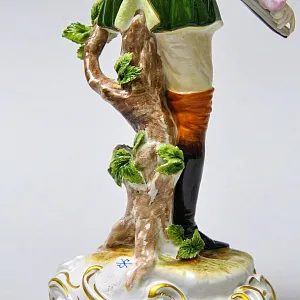 Коллекционная Фарфоровая статуэтка «Охотник с трофеем», Scheibe - Alsbach Германия 1952 - 1972 годы.