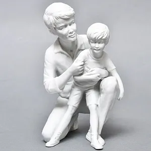 Редкая!!! Коллекционная Фарфоровая Статуэтка «Отец и Сын», Kaiser, Германия -1979 год.